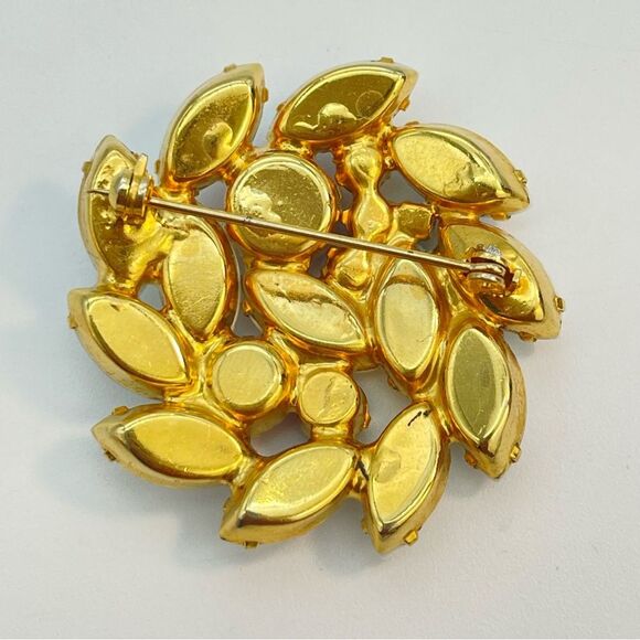 Vintage Red White & Blue Opaque Rhinestone Brooch | Prong Set, Gold Tone, Round - Picture 7 of 8